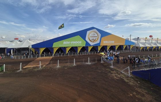 AS MAIS IMPORTANTES FEIRAS DE NEGÓCIOS NO BRASIL 3 A Agrishow é uma das principais feiras de tecnologia e negócios do agronegócio brasileiro, reunindo grandes marcas, produtores e profissionais do setor