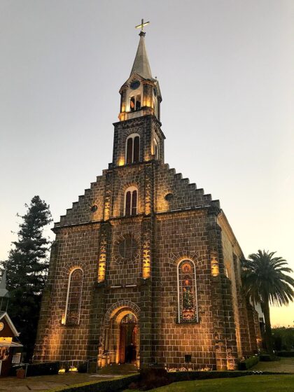“CRISTO REDENTOR” VOTED BEST TOURIST ATTRACTION IN BRAZIL 4 Saint Peter the Apostle Church is a landmark known for its stone façade and central role in the town’s main square