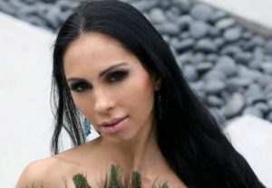 Featuring Katia Vaz 1 Katia Vaz began dancing at just two years old and has trained in more than 30 dance styles