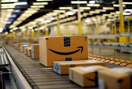 Os empregos da Amazon ilustram a transformação do mercado de trabalho americano, com o crescimento da logística e do comércio eletrônico.