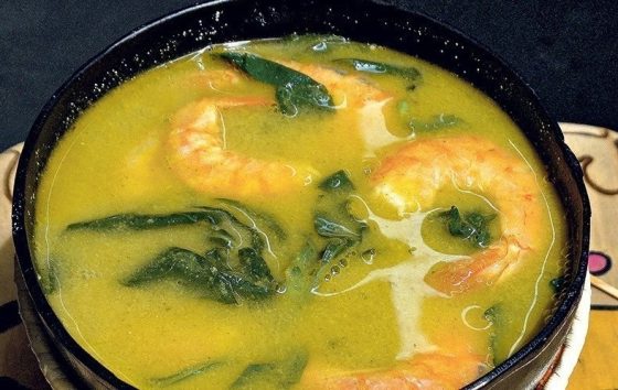 ENERGETIC SOUPS FROM BRAZIL 1 Traditional Brazilian soup recipes featuring regional ingredients and flavors from across Brazil