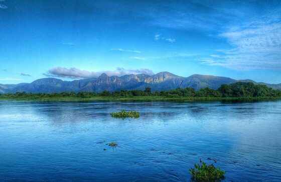 BEYOND BEACHES: THE PANTANAL, BRAZIL’S LIVING SANCTUARY 3 Paraguay River with the Serra do Amolar in the background, in the Pantanal Matogrossense National Park