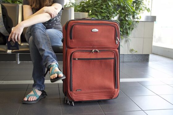 Regras da TSA e do DOT estão mais rígidas e exigem atenção total do passageiro.