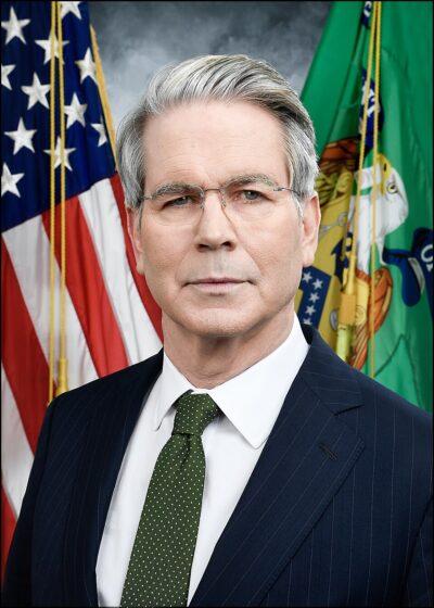 O secretário do Tesouro Scott Bessent defendeu regras mais rígidas para abertura de contas bancárias nos Estados Unidos.