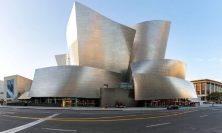 FOUR BUILDINGS AROUND THE WORLD THAT DON’T LOOK REAL