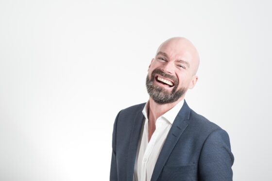 Estudo em andamento poderá abrir caminho para a primeira aprovação da FDA de um tratamento oral não hormonal para alopecia androgenética