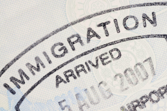 USCIS PODE NEGAR PEDIDOS DE IMIGRAÇÃO SEM RFE; VEJA O QUE MUDA PARA BRASILEIROS NOS EUA 2 Solicitantes que estão fora dos Estados Unidos podem ter menos tempo para receber determinadas notificações