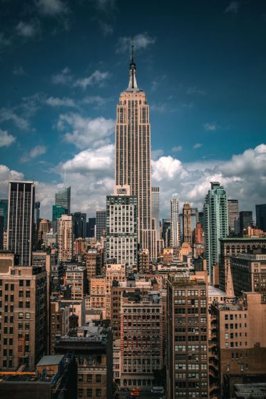 O Empire State Building Observation Deck é um dos mirantes mais icônicos de Nova York, com vistas panorâmicas de Manhattan e de outros pontos da cidade