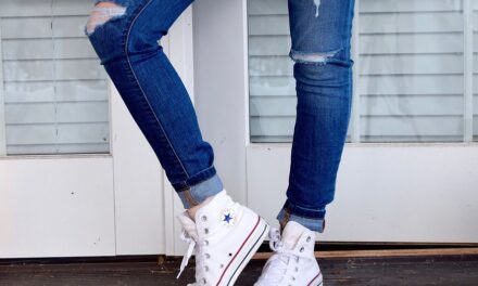 HOW BLUE JEANS BECAME A GLOBAL FASHION ICON – AND BRAZIL’S SURPRISING ROLE IN THE STORY