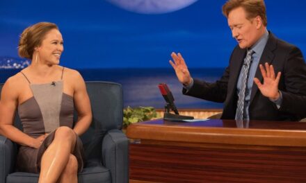 Ronda Rousey Aguarda Luta Contra Brasileira e Garante que Fim no MMA Está Próximo