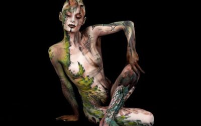 home 17 AN INCREDIBLE EXPERIENCE: NATURE, AMAZON INDIANS AND BODY PAINTING