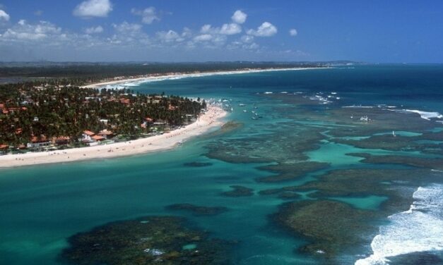 Costa Dourada de Pernambuco: Um Convite ao Paraíso!