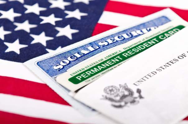 Teste cívico para obtenção da cidadania americana pode ficar mais difícil,  diz agência - AcheiUSA