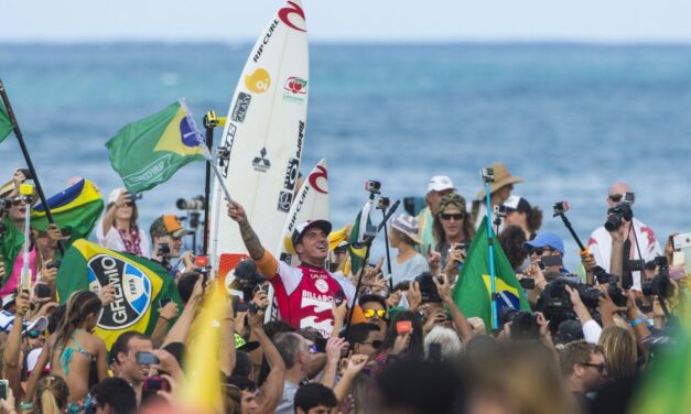 Brazilian Storm: 20 Anos de Domínio do Surf Brasileiro Mundial