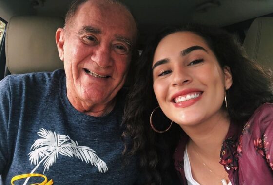 Lívian Aragão retorna ao Brasil após um ano estudando atuação em Los Angeles 1 A atriz viveu um ano em Los Angeles, onde estudou, aprimorou o inglês e viveu sozinha pela primeira vez.