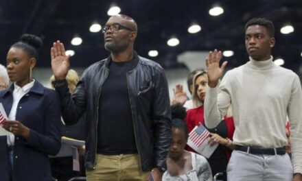 Lenda do MMA, Anderson Silva se Naturaliza Americano em Los Angeles