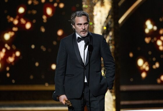 Joaquin Phoenix venceu o Oscar de Melhor Ator por sua atuação marcante em “Coringa”.