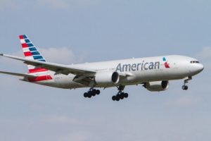 O novo voo da American Airlines entre Miami e São Paulo será realizado por uma aeronave Boeing 777 200 Foto Divulgação 696x463 1
