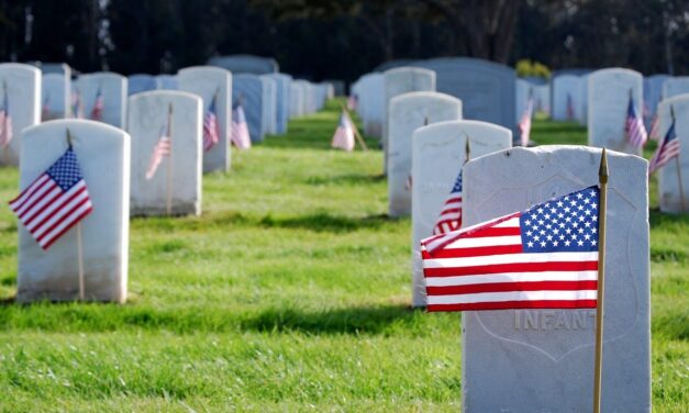 MEMORIAL DAY NOS EUA: LEMBRA OS MORTOS EM GUERRAS E CELEBRA A VIDA E A LIBERDADE