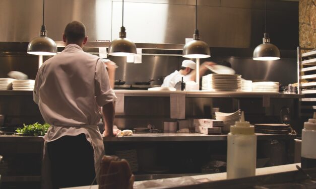 Data, Statistics and Resources for Restaurant Owners and Employees