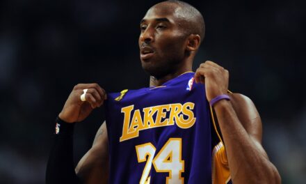 Em memória de Kobe Bryant: Ruas de Los Angeles Homenageiam o Ídolo