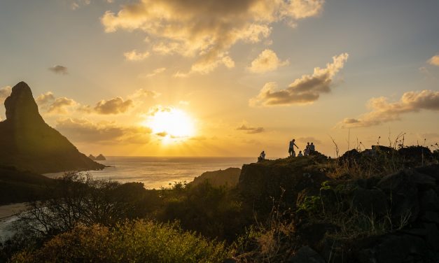 FERNANDO DE NORONHA AN ECOLOGICAL HERITAGE FOR HUMANITY