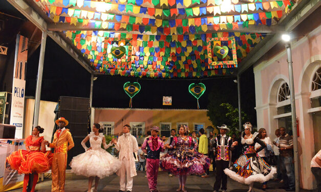 UM BRASIL DE FESTAS POPULARES