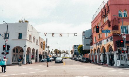 Hollywood, Santa Monica, Beverly Hills: How Interesting is to Live in L.A?