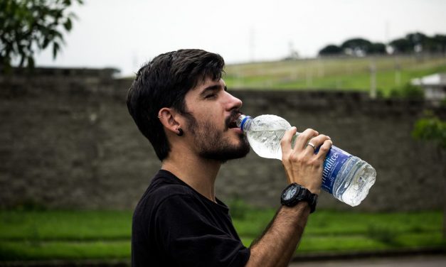 How Water Intake Helps you Regulate What and How Much You Eat