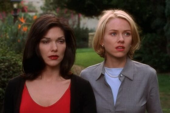 Em Mulholland Drive, LA vira um mistério entre sonho e realidade.