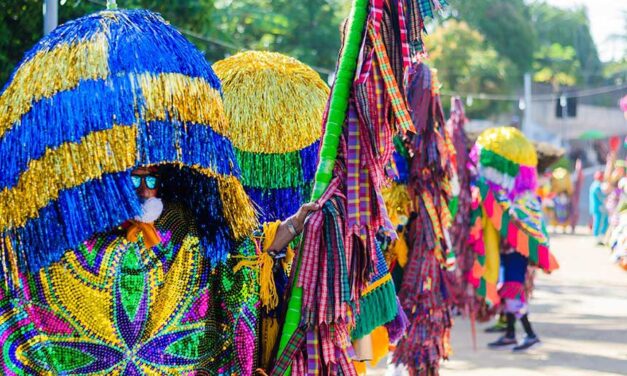 Maracatu: a Show of Shining Colors, Rhythm and Dance