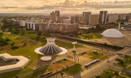 BRASÍLIA: A CAPITAL MAIS JOVEM DO BRASIL É UM PARAÍSO DO TURISMO ARQUITETÔNICO