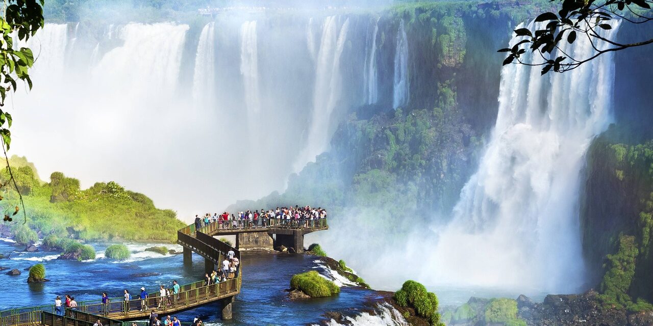 TENHA UMA VERDADEIRA IMERSÃO NA NATUREZA CONHECENDO AS CATARATAS DO IGUAÇU