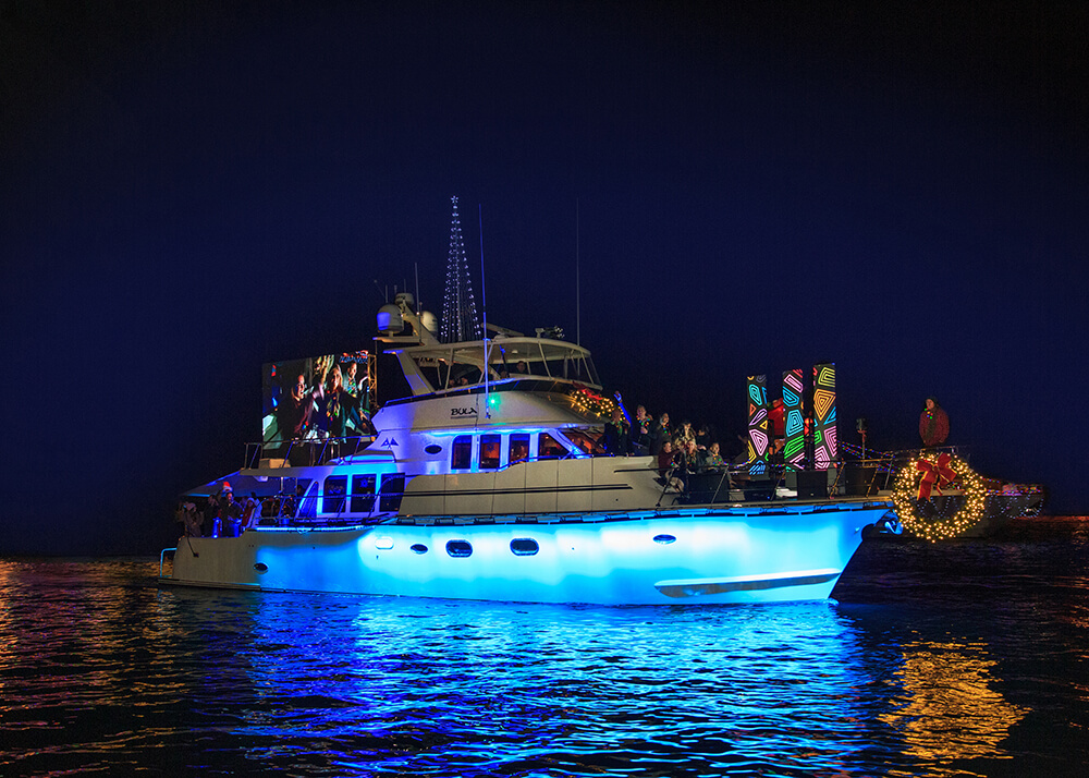 GrandMarshalBoat 2019 NBBoatParade CREDIT BleuCottonPhoto BULA