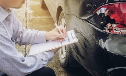 10 MANEIRAS COMPROVADAS DE REDUZIR O SEGURO DO SEU CARRO NOS EUA