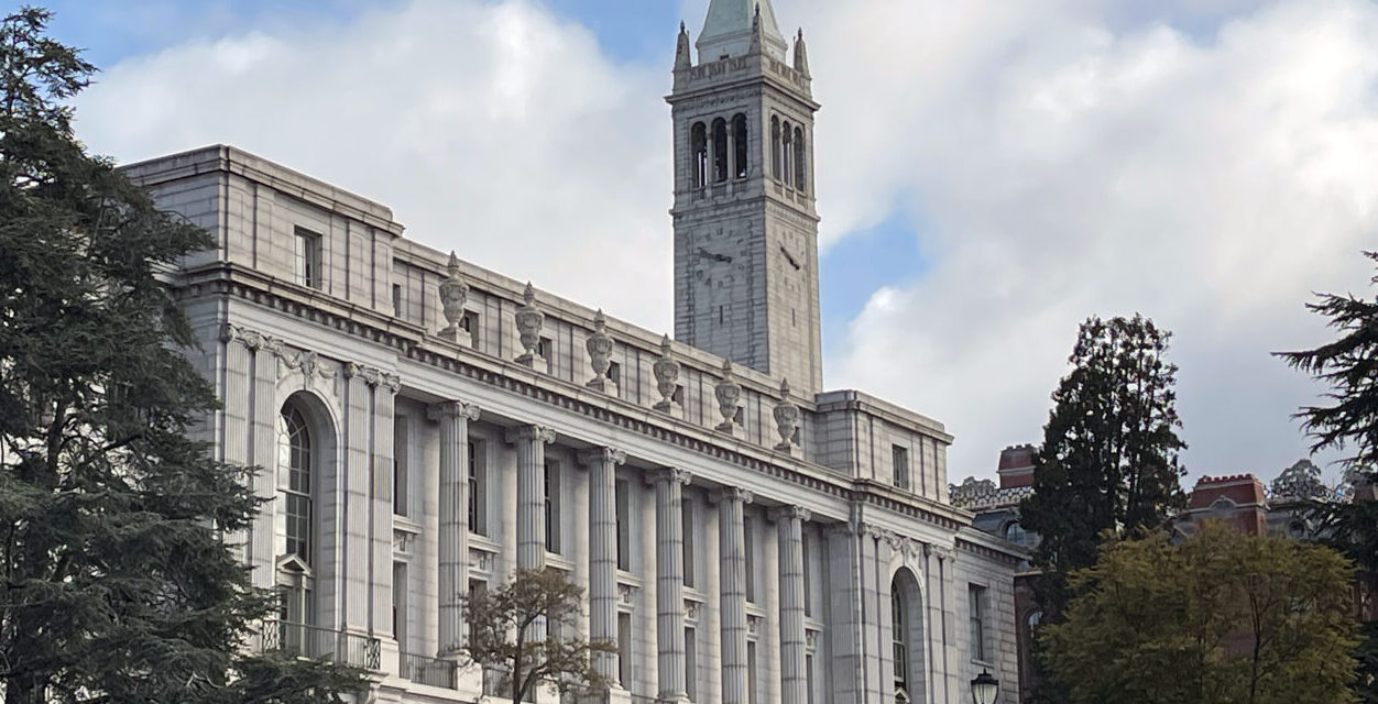 UNIVERSIDADES DOS ESTADOS UNIDOS RECOMENDAM QUE ESTUDANTES INTERNACIONAIS NÃO VIAGEM AO EXTERIOR NO VERÃO DE 2025
