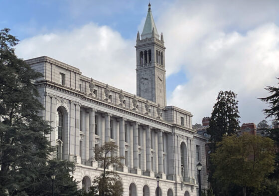UNIVERSIDADES DOS ESTADOS UNIDOS RECOMENDAM QUE ESTUDANTES INTERNACIONAIS NÃO VIAGEM AO EXTERIOR NO VERÃO DE 2025 1 UC Berkeley e1745971692764