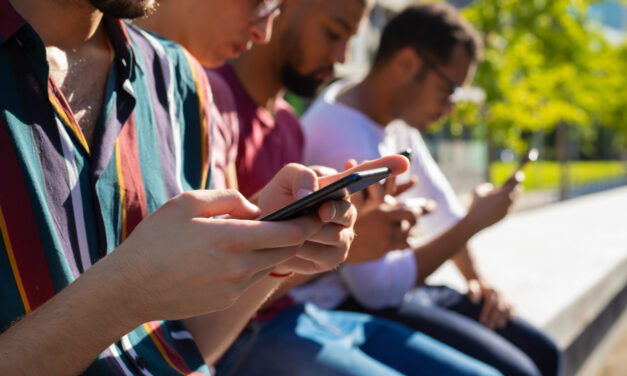 EUA PASSAM A EXIGIR ANÁLISE DE REDES SOCIAIS PARA SOLICITANTES DE VISTOS DE ESTUDANTES