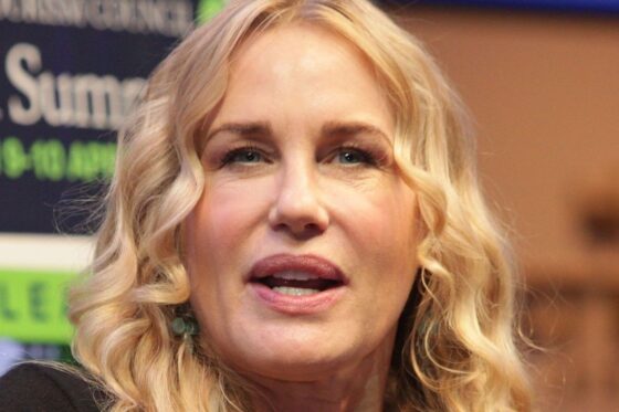 Image Behavior Daryl Hannah 2013