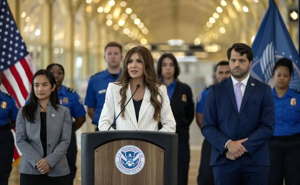 PASSAGEIROS NÃO PRECISAM MAIS REMOVER OS SAPATOS ANTES DE VÔOS NOS ESTADOS UNIDOS