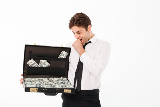DINHEIRO ESQUECIDO NOS EUA? DESCUBRA COMO RECUPERAR VALORES NÃO RECLAMADOS EM 2026 3 Verificar dinheiro esquecido é gratuito e pode render um bom retorno financeiro.