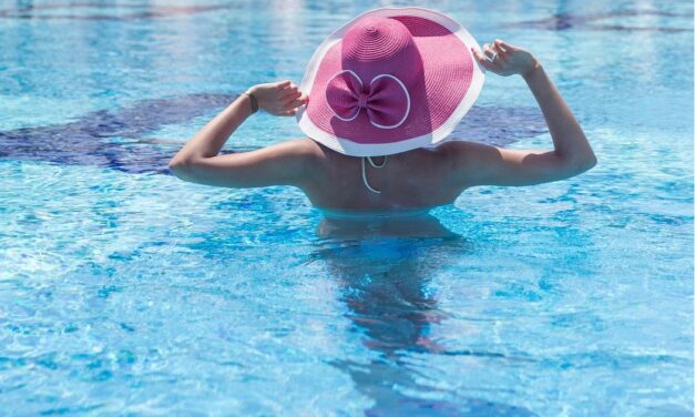 O QUE TODO BRASILEIRO NOS ESTADOS UNIDOS PRECISA SABER SOBRE PISCINAS PÚBLICAS