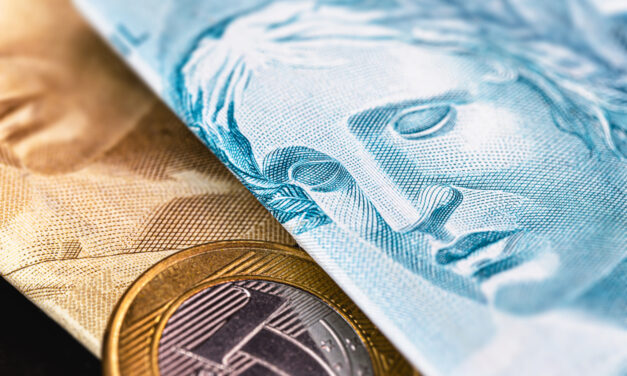 Saída Definitiva do Brasil: o que é, por que fazer e como evitar problemas com a Receita Federal