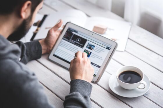 Speed Reading for Entrepreneurs: How to Consume and Implement Knowledge Faster 1 Speed reading helps you process more words per minute while maintaining strong comprehension.