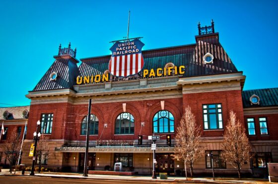 Union Pacific Building, na South Temple Street com a 400 West. Foto: Eric Pancer.
