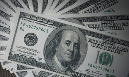 Dólar termina 2025 em queda de 11,17%, maior queda em quase uma década