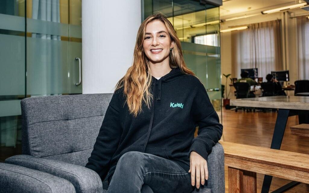 BRASILEIRA DE APENAS 29 ANOS VIRA A BILIONÁRIA MAIS JOVEM DO MUNDO