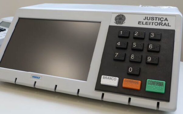 BRASILEIROS NOS ESTADOS UNIDOS DEVEM REGULARIZAR TÍTULO DE ELEITOR ATÉ 6 DE MAIO PARA VOTAR NAS ELEIÇÕES DE 2026