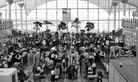 FILAS NOS AEROPORTOS DOS EUA: CHEGAR CEDO DEMAIS PODE PIORAR – VEJA COMO EVITAR ATRASOS
