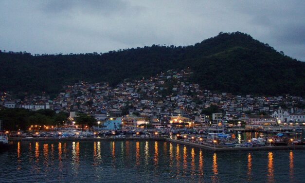 ANGRA DOS REIS COMEÇA A COBRAR TAXA DE TURISMO DE ATÉ R$ 100 E GERA POLÊMICA ENTRE VISITANTES
